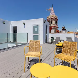 Apartamento Nine O Clock San Luis Skyview, Sevilla